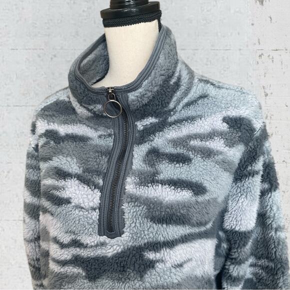 Halcyon Gray Camo Sherpa 1/4 Zip Pullover Jacket Size XL Outdoors Cozy Soft - Picture 3 of 10